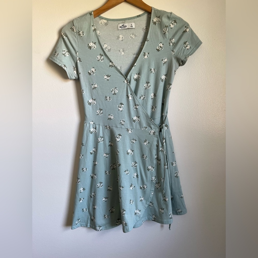 Hollister Spring Summer Blue A-Line V-Neck Wrap Dress Size S